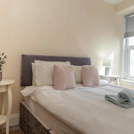 Belmont Villa - 4 Bed - Hot Tub Additional Cost - Sleeps 10-Tjs22Bv Ilfracombe Exterior photo