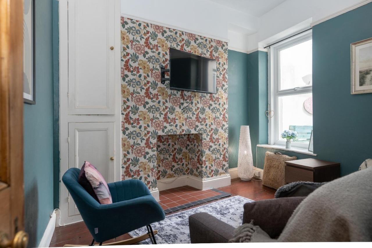 Belmont - 4 Bed - Hot Tub Additional Cost - Sleeps 10-tjs22bv * Ilfracombe