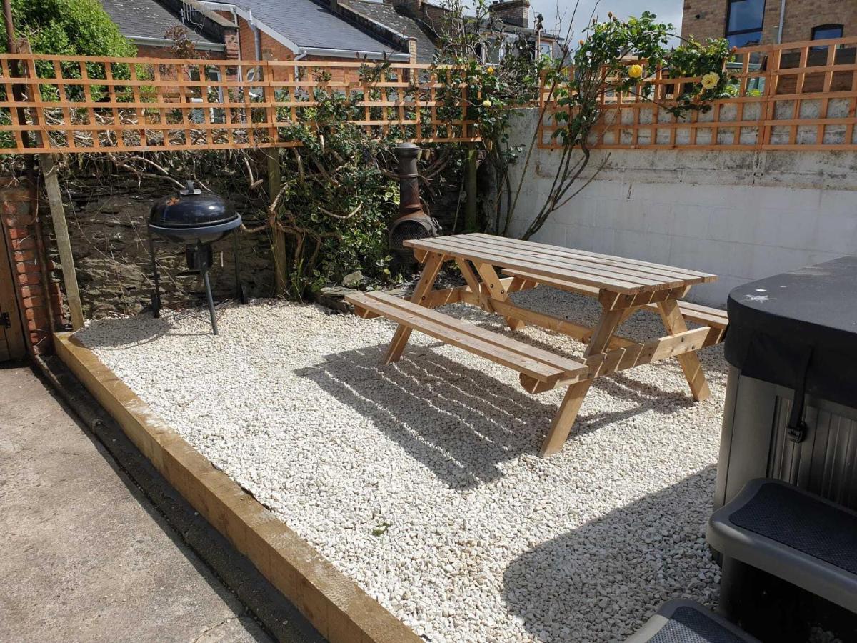 Holiday home Belmont - 4 Bed - Hot Tub Additional Cost - Sleeps 10-tjs22bv Ilfracombe